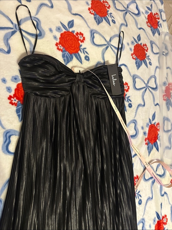 Lulus Dresses & Skirts - Lulu's Black Pleated Strapless Evening Dress
